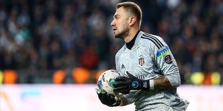Beşiktaş'ta Mert Günok tecrübesini gösterdi
