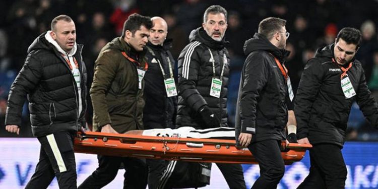 Beşiktaş'ta Tayyip Talha Sanuç, Fenerbahçe derbisine yetişecek mi?