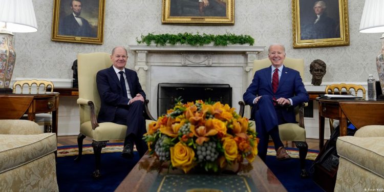 Biden ve Scholz Ukrayna konusunda kararlılık mesajı