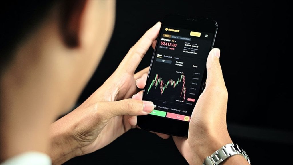 Binance spot işlemlerini geçici olarak askıya aldı