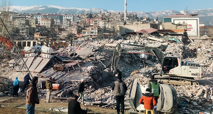 Bir gazetecinin deprem günlüğü: Gerçeklik duygumu kaybettim!