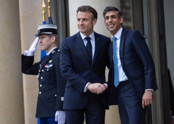 Birleşik Krallık yasadışı göçle mücadele için Fransa’ya 543 milyon Euro verecek