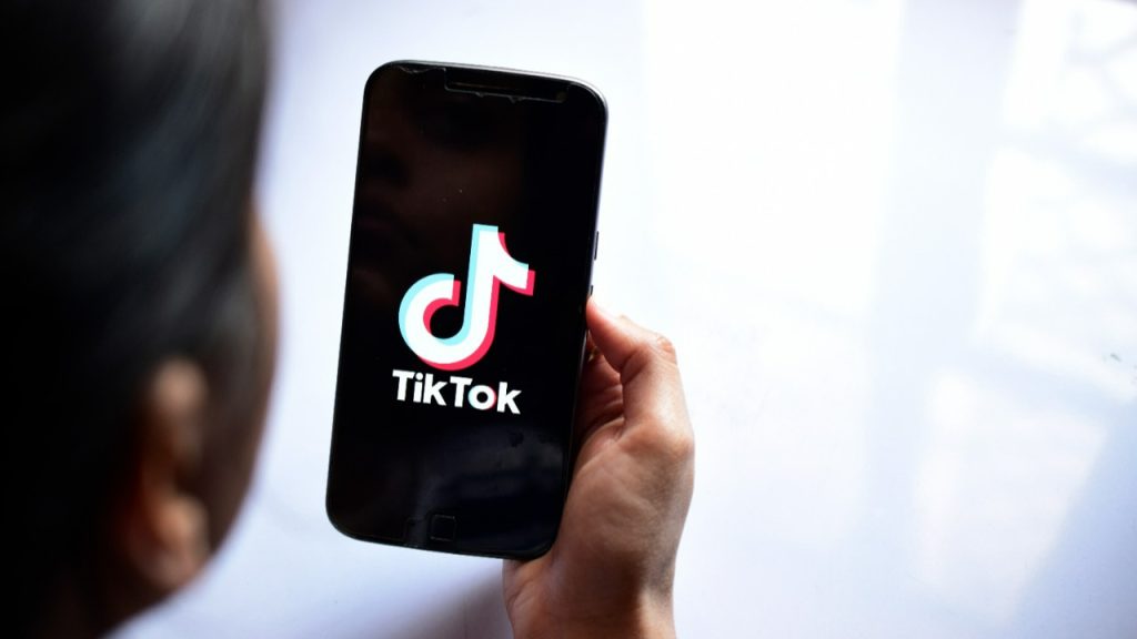 Birleşik Krallık’tan hükûmet cihazlarına TikTok yasağı