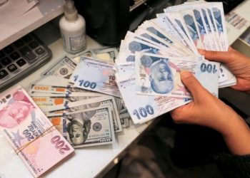 Bloomberg: Türkiye'deki seçim belirsizliği riski seven yatırımcıyı bile kaçırıyor