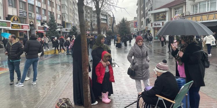 Bolu’da 4.8 büyüklüğünde deprem; İstanbul’da da hissedildi
