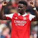 Bukayo Saka, Arsenal'le tarihe geçecek anlaşmaya imza atıyor