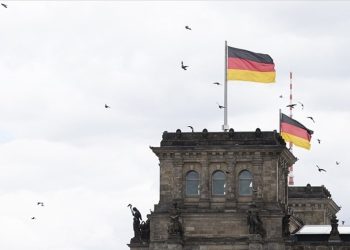 Bundesbank, Alman ekonomisinde resesyon beklediğini duyurdu