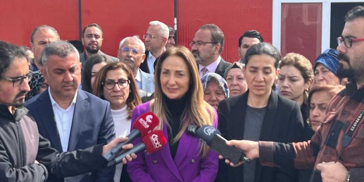 CHP Kadın Kolları Genel Başkanı Nazlıaka: ‘Hepimizin özgür olduğu bir düzen kurmak için geliyoruz’