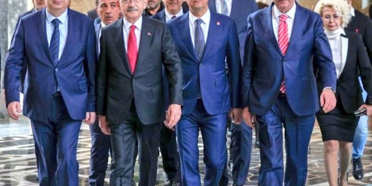 CHP’de adaylık süreci bitti: Hangi isimler bakanlık bekliyor?