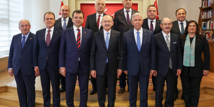 CHP’li başkanlar Meral Akşener’i ziyaret edecek