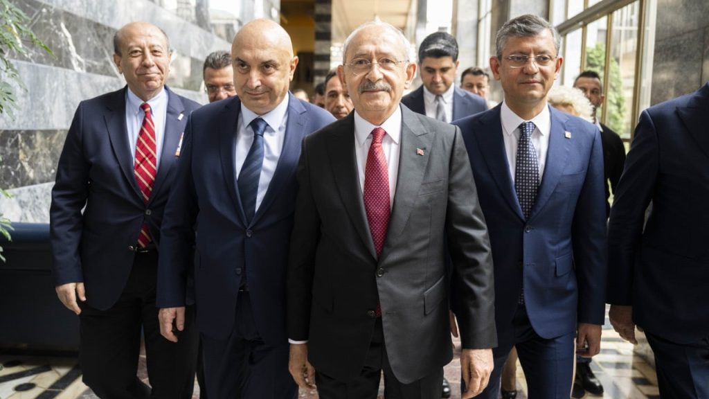 CHP'nin seçim çalışmaları başladı: Kemal Kılıçdaroğlu'nun programı belli oldu