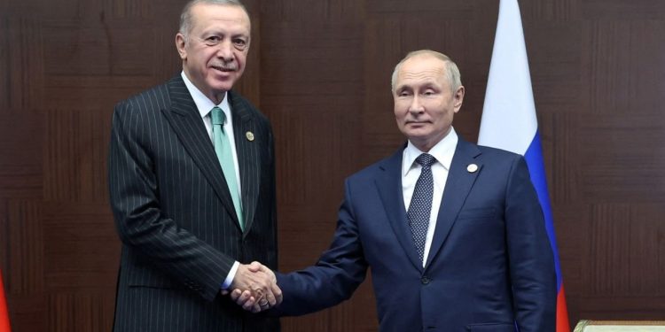 CNN: Türkiye'nin NATO vetosu Putin'in 'bölünmüş Batı' söylemini besliyor