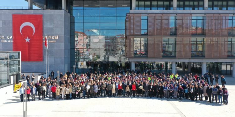 Çanakkale Belediyesi işçileri greve gidiyor