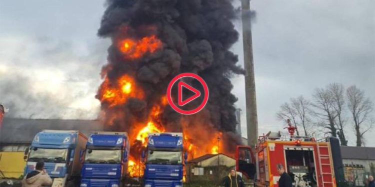 Çaykur fabrikasında yangın çıktı