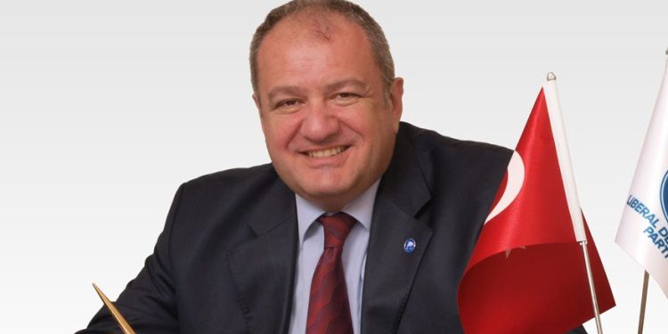 Cem Toker: Akşener tarihi bir ittifakı raydan çıkartıp, devirdi