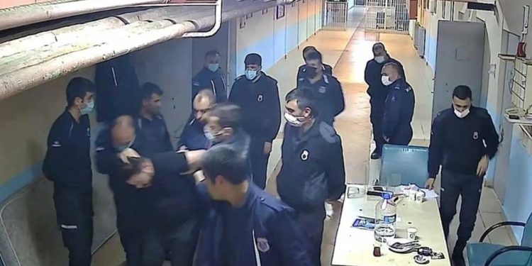 Cezaevindeki şüpheli ölümün tanığı: ‘6 gardiyan vurmaya başladı…’