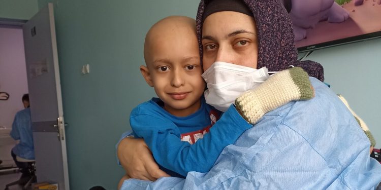 Çocuğu hasta hükümlü annelere infaz ertelemesi geliyor