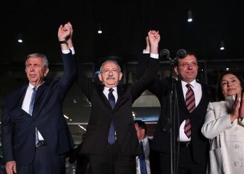 'Cumhurbaşkanı yardımcıları' İmamoğlu ve Yavaş'tan eş zamanlı açıklama