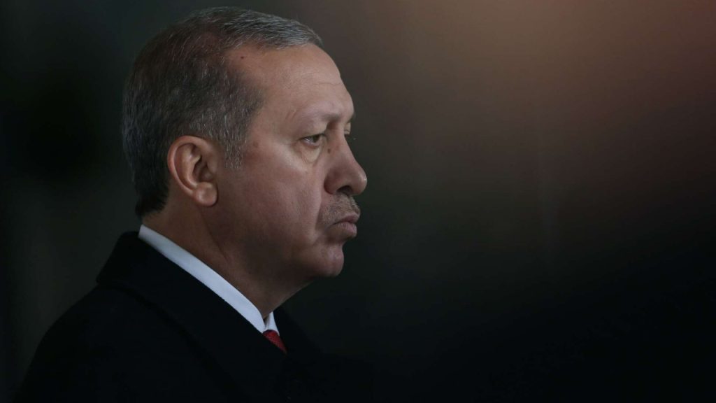 Daily Mail 'anketlere' dikkat çekti: 'Erdoğan'ın 20 yıllık iktidarı sonunda bitiyor mu?'