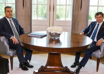 Davutoğlu, Hakan Fidan’a kefil: Görevini hakkıyla yerine getiriyor