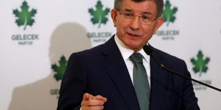 Davutoğlu'ndan Berat Albayrak açıklaması: Erdoğan'ı uyarmış