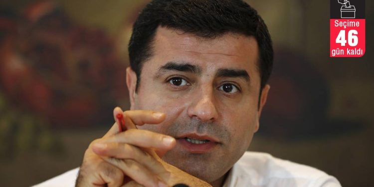 Demirtaş milletvekili adaylarına seslendi: 'Demokrasi tacını önce kendi başınıza oturtun'