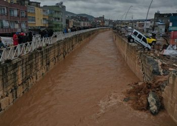 Deprem bölgesi için kuvvetli yağış uyarısı