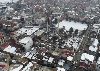 Deprem kuşağındaki Bingöl'de riskli okul binaları boşaltılıyor
