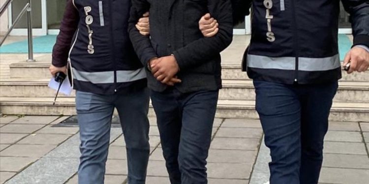 Deprem soruşturmalarında tutuklananların sayısı 298'e yükseldi