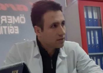 Depremde eşini ve 9 aylık oğlunu kaybeden KHK’lı öğretmen vefat etti