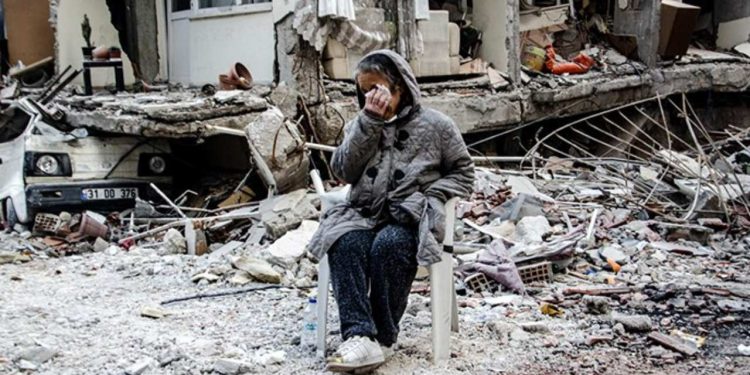 Depremin ardından 26 gün geçti: Hatay'da hala temiz su yok!