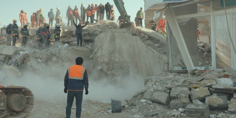 Depremzede işçiler depremin ardından işten atıldı