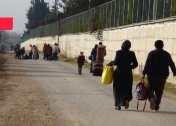 Depremzede mülteciler kaderine terk edildi: 'Onları suçlamak ırkçılıktır'