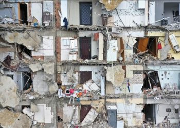 Depremzede sanatçılara İKSV desteği