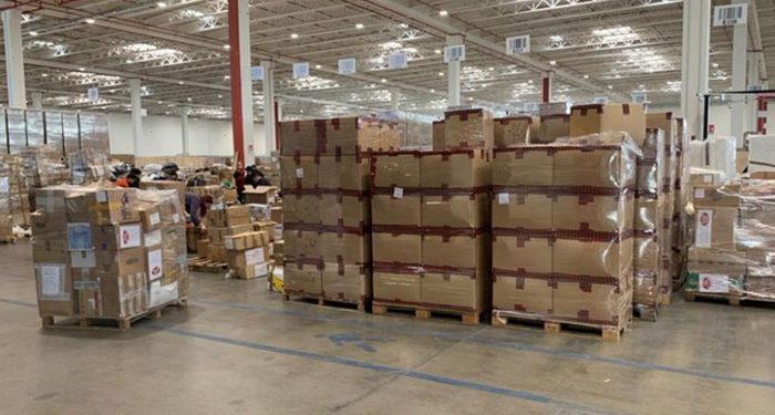 Depremzedeler için gönderilen ‘marka’ mont ve botlar AFAD’ın deposunda bekletiliyor!