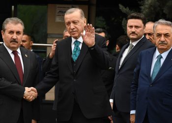 Destici: 4 siyasi parti de ayrı listelerini hazırlıyorlar