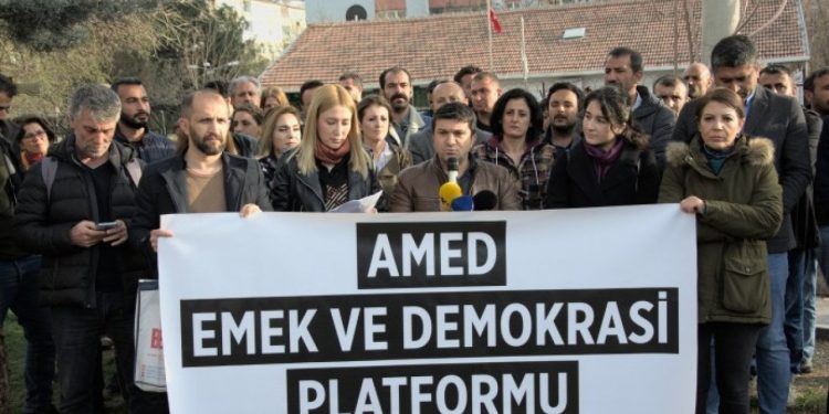 Diyarbakır'da 'çocuğa işkence' ve Newroz gözaltılarına tepki