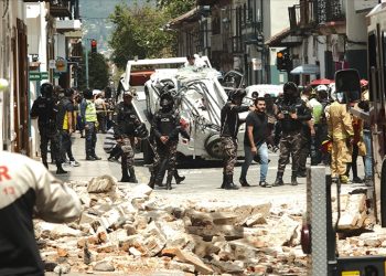 Ekvador'da 6,7 büyüklüğündeki depremde ölenlerin sayısı 14'e yükseldi