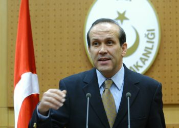 Emekli Büyükelçi Tan uyardı: Devlet odaklı güçler çaresizlik içinde şiddete başvurabilir