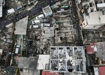 Endonezya'da akaryakıt deposunda yangın: 16 kişi öldü