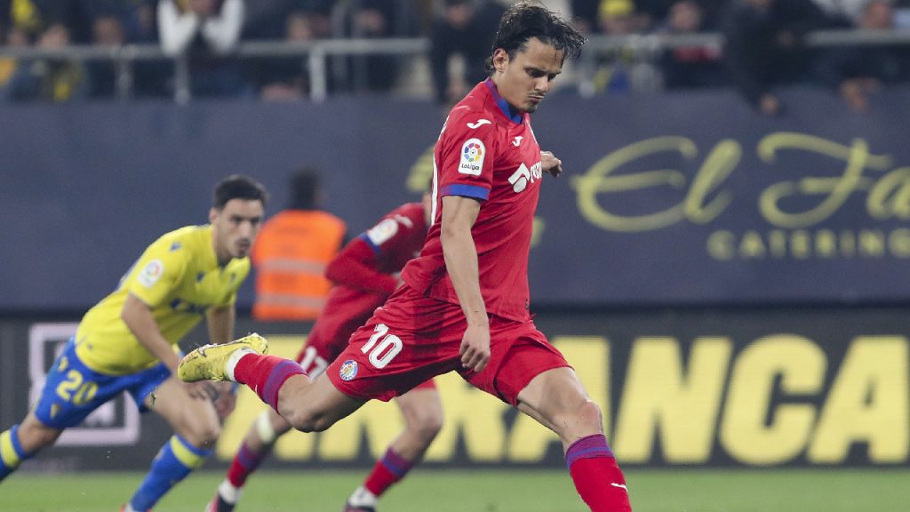 Enes Ünal, La Liga'da gol krallığına oynuyor