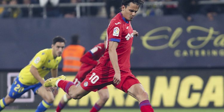 Enes Ünal, La Liga'da gol krallığına oynuyor