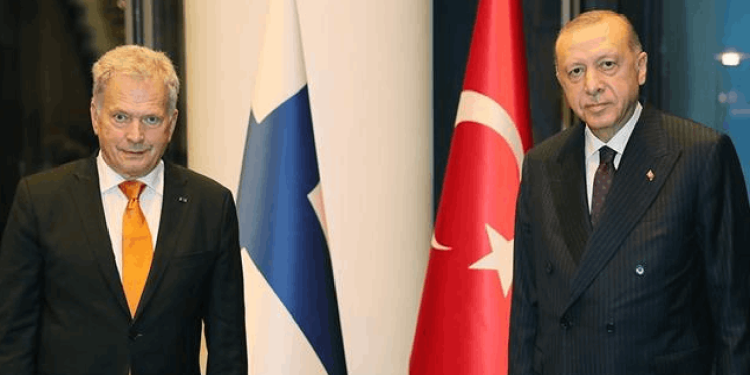 Erdoğan Finlandiyalı mevkidaşı Niinistö'yü karşıladı: Görüşmenin ana gündemi NATO üyeliği