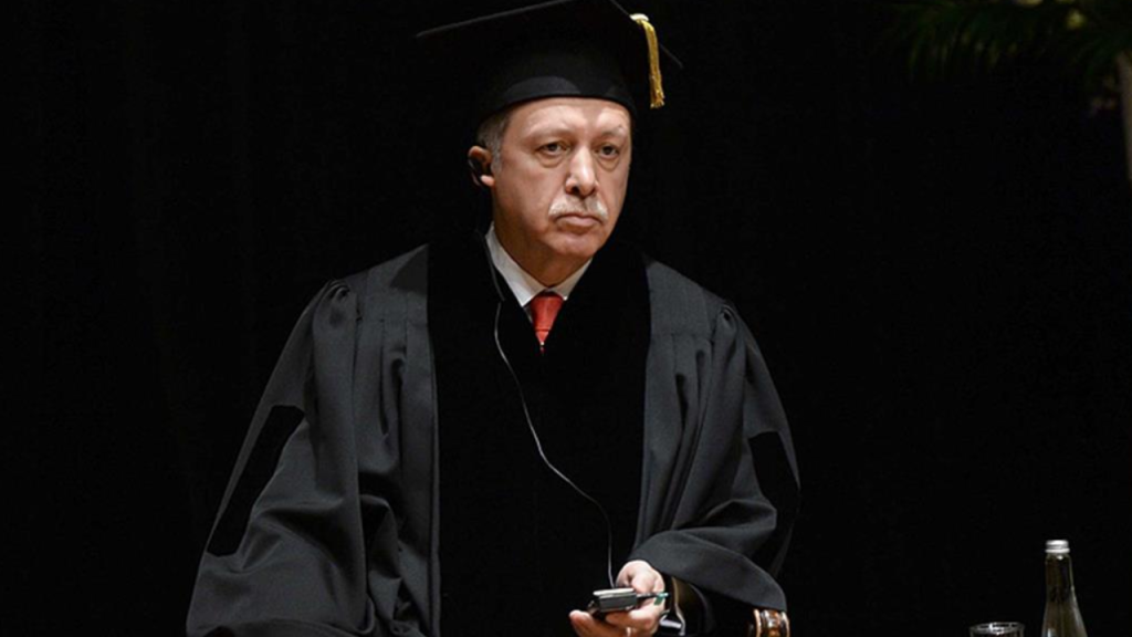 Erdoğan hakkında bir başvuru daha: Yasalara uygun diploması yok'