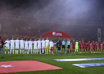Ermenistan taraftarı, İstiklal Marşı'nı ıslıkladı