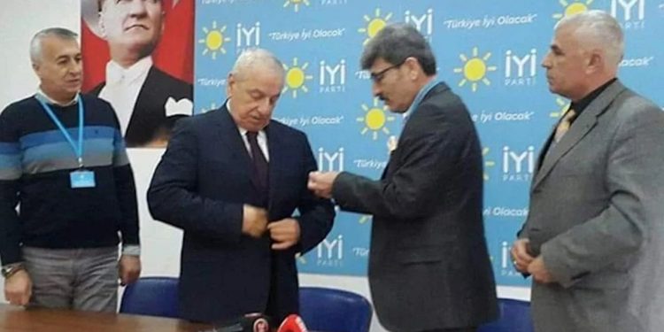 Eski devlet bakanı, İYİ Parti'den 'maaile' istifa etti