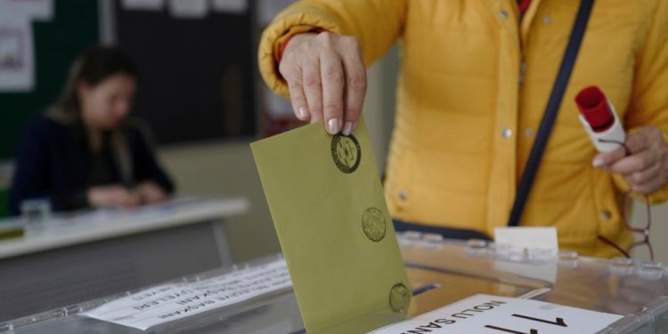 Yurt Dışında Oy Verme İşlemi 27 Nisan’da Başlıyor