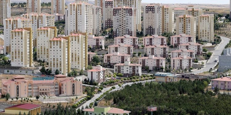 Fahiş kiralar mahkemelerdeki iş yükünü de artırdı