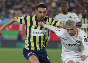 Fenerbahçe, maç bitmeden isyan etti: Sisteminize yazıklar olsun