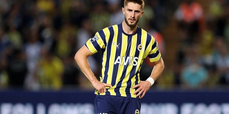 Fenerbahçe’de İsmail Yüksek kayıplara karıştı